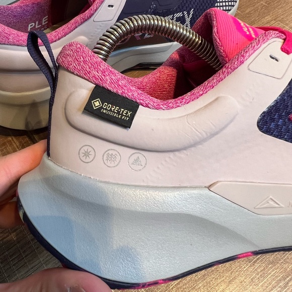 Nike Sample Juniper Trail 2 GORE-TEX Womens 8 Waterproof Trail Running Shoes New - Picture 7 of 11